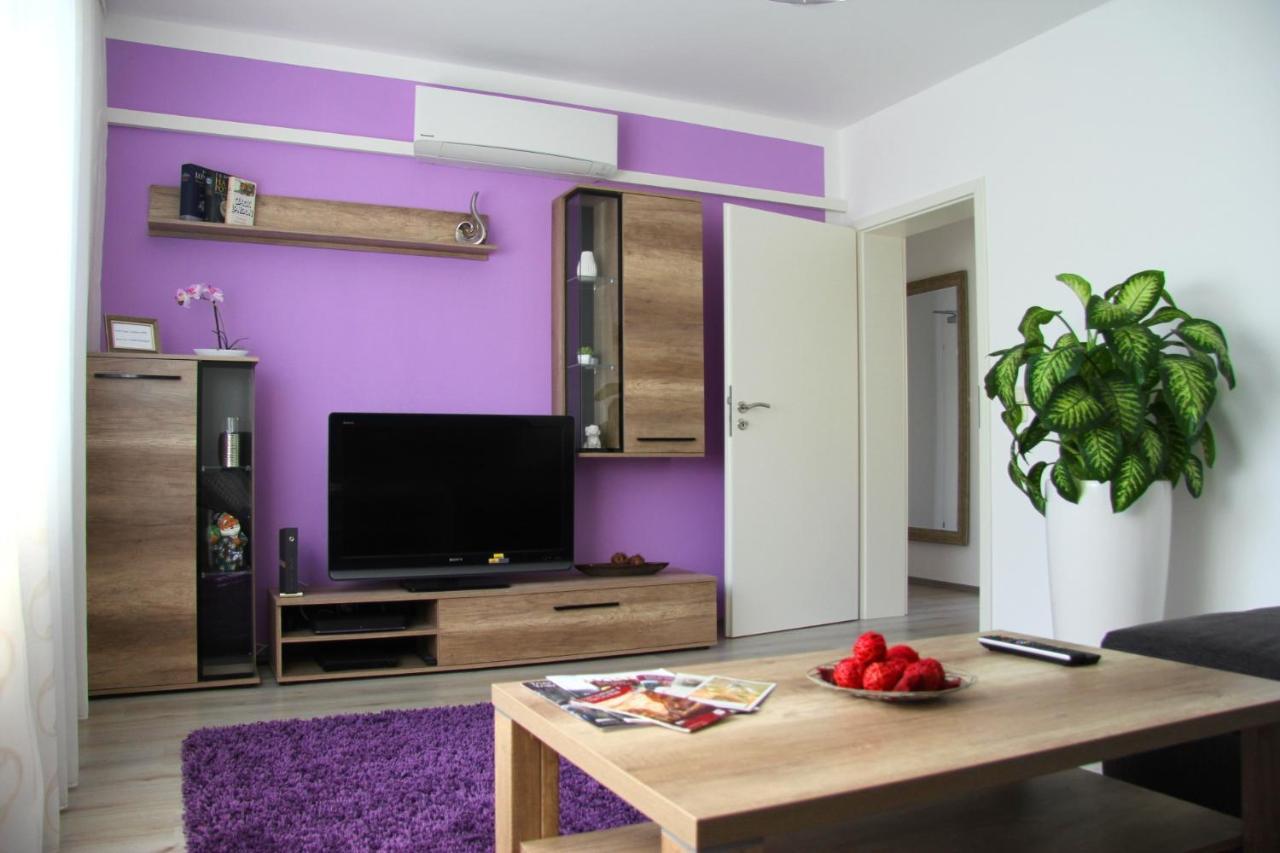 Geraeumige 4 Zimmer Wohnung An Den Kaiserthermen Trier Bagian luar foto
