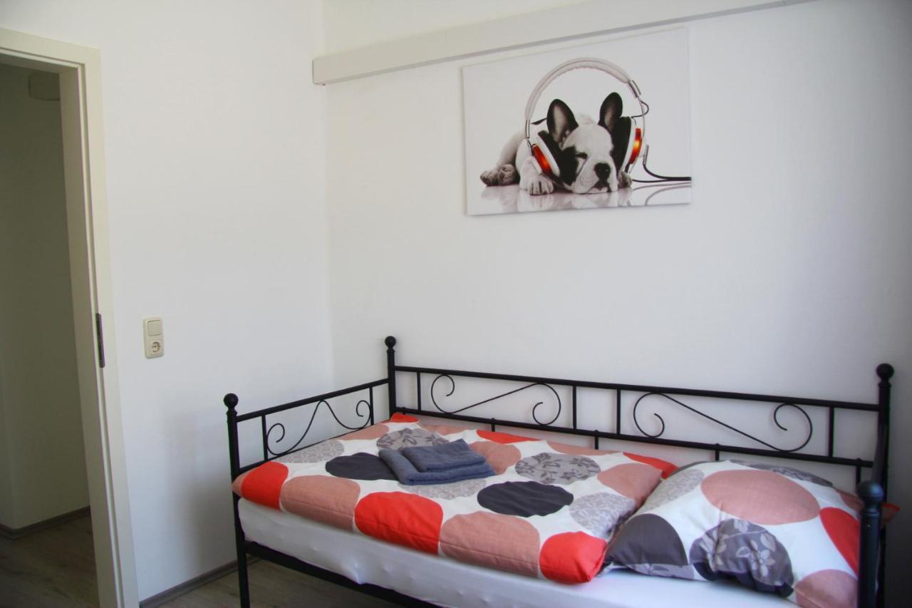 Geraeumige 4 Zimmer Wohnung An Den Kaiserthermen Trier Bagian luar foto